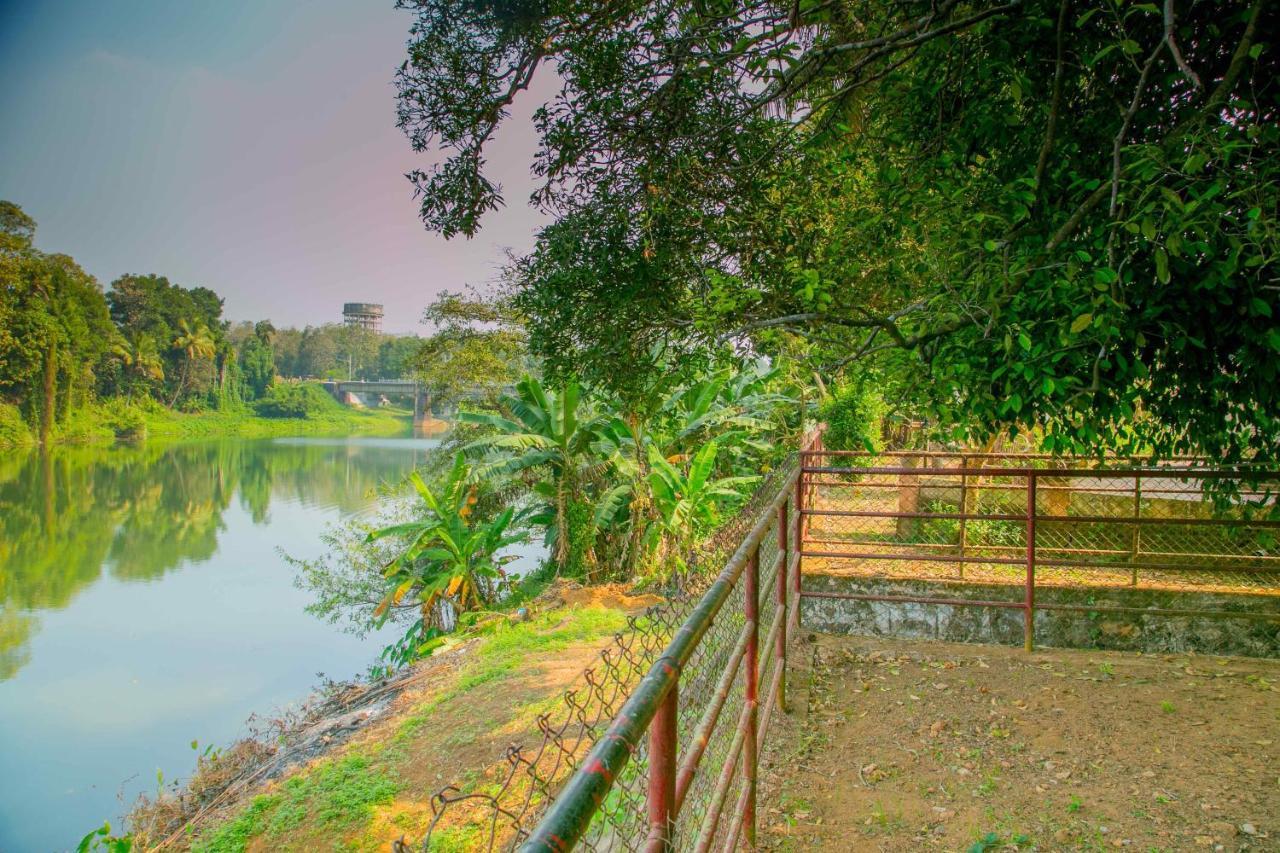 Trium Heritage Villa Chengannur Exterior foto